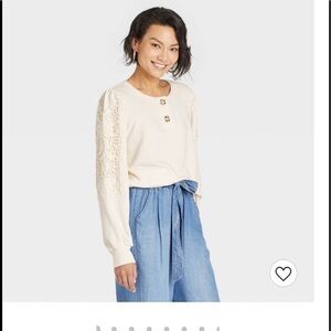 NWT Size small Women's Henley Sweatshirt - Knox Rose